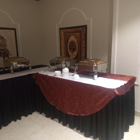 Indralok Palace Hotel & Resort Morena Ngoại thất bức ảnh