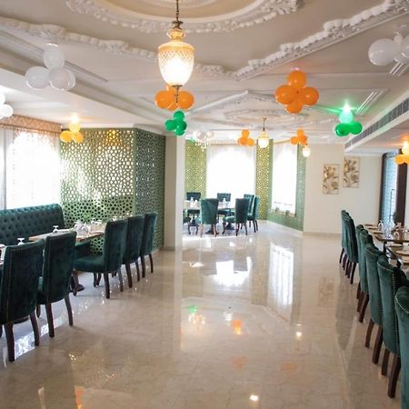 Indralok Palace Hotel & Resort Morena Ngoại thất bức ảnh